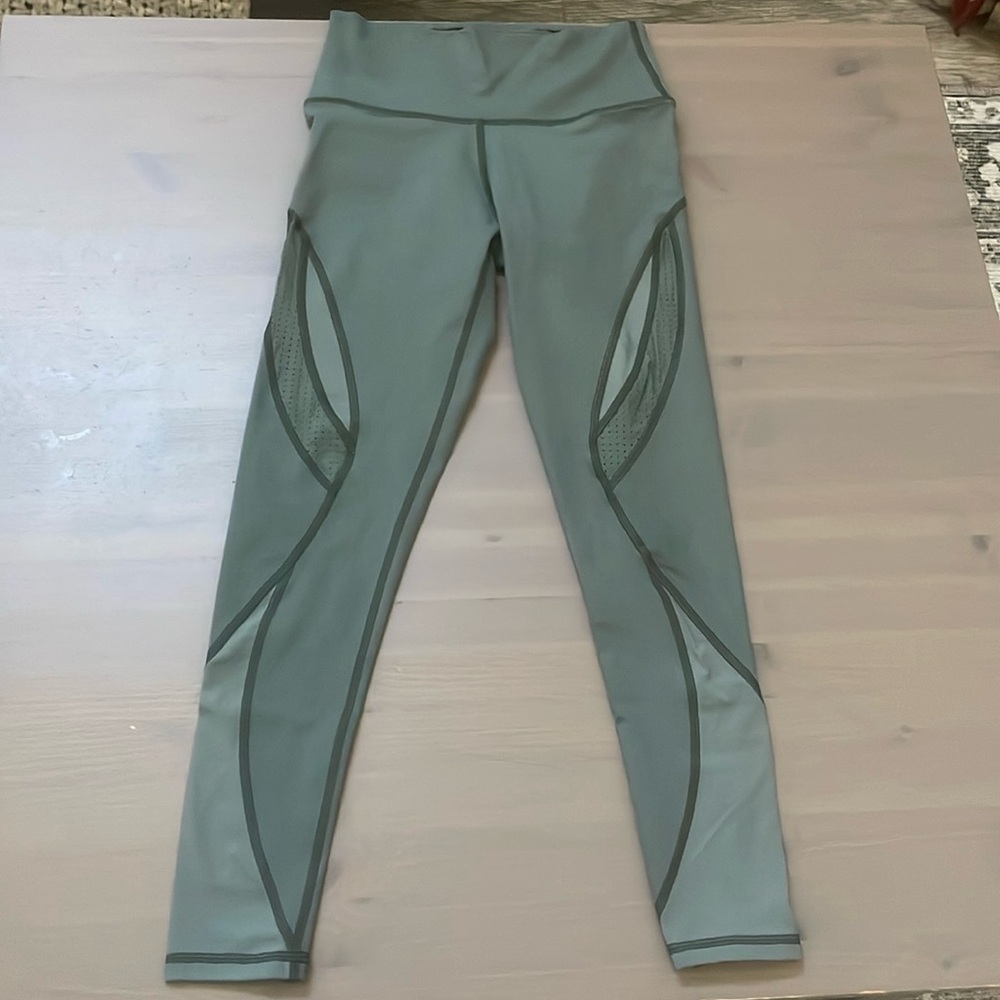 Aerie Athletic Leggings Size Medium
